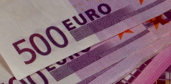 Evro je bio pomesan nakon sto je indeks veleprodajnih cena u Nemackoj porastao u junu